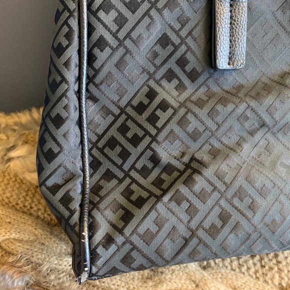 Shoulder Bag - Picture 7 of 13